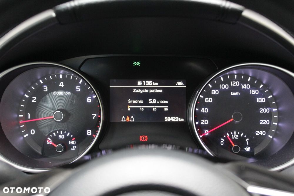 Kia XCeed - 18