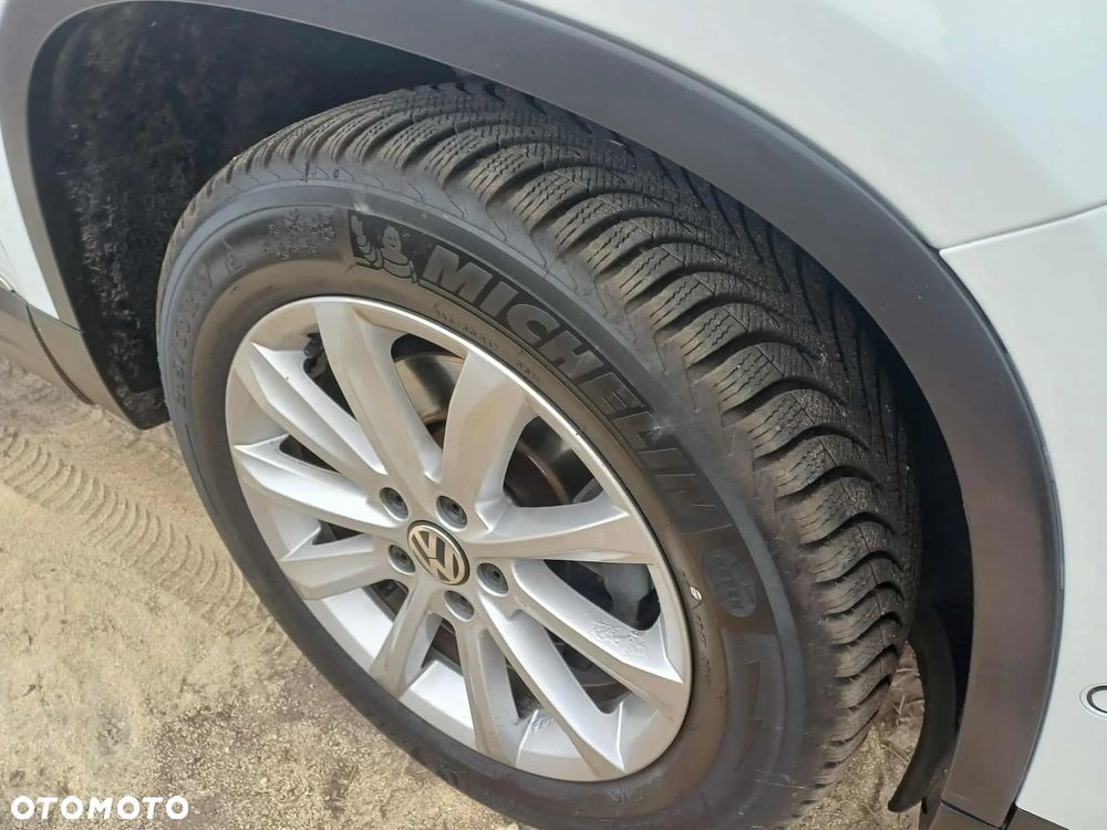 Volkswagen Tiguan - 4