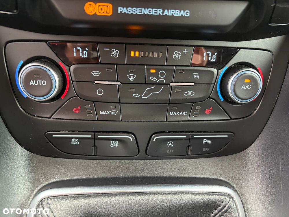 Ford Transit Connect - 21