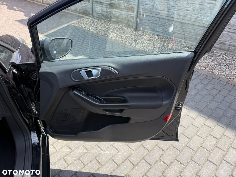 Ford Fiesta - 21