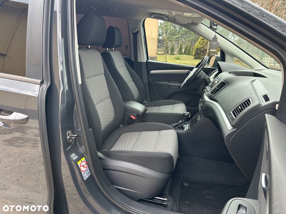 Volkswagen Sharan 2.0 TDI DSG BlueMotion Technology Trendline - 24