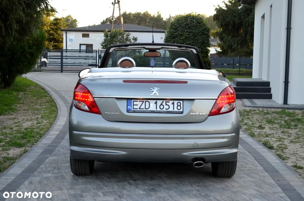 Peugeot 207 CC - 20