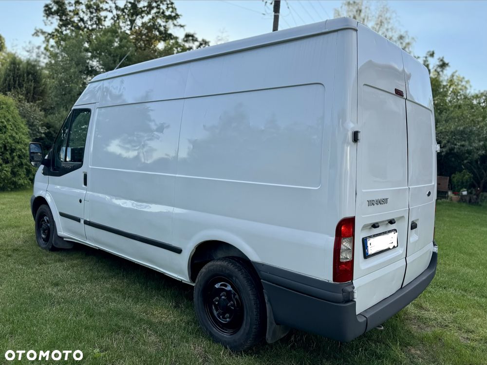 Ford Transit - 12