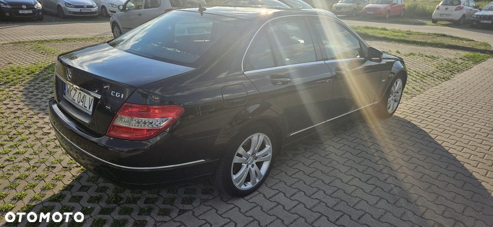 Mercedes-Benz Klasa C 250 CGI BlueEff Avantgarde - 5