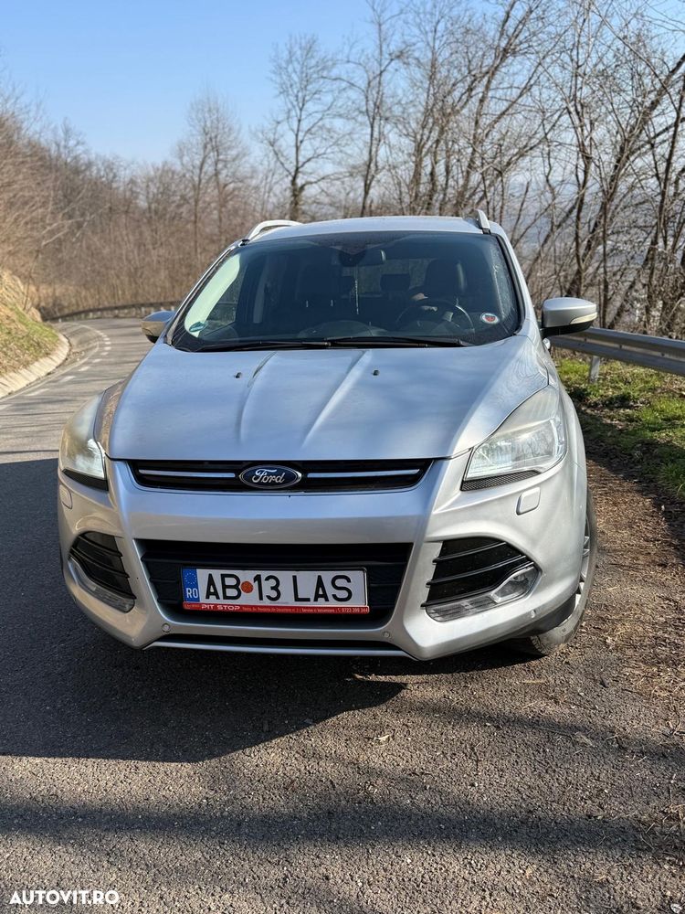 Ford Kuga 2.0 TDCi Powershift 4WD Titanium - 6