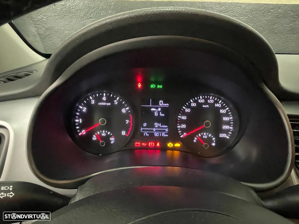 Kia Stonic 1.0 T-GDI Urban - 19