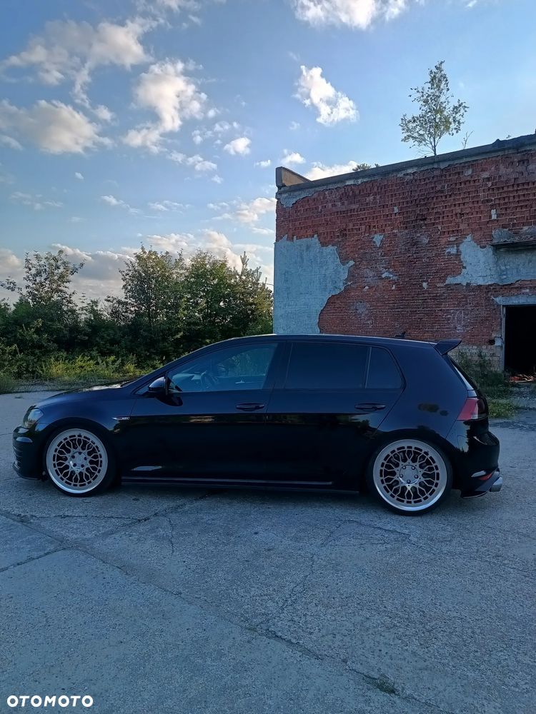 Volkswagen Golf - 6