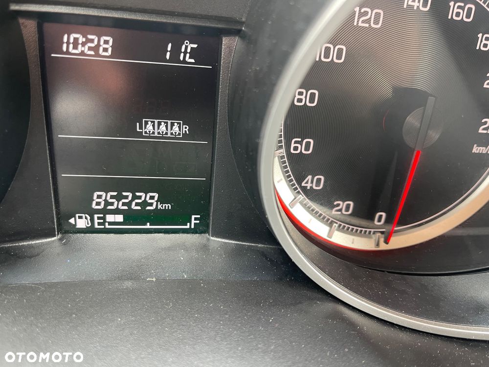 Suzuki Swift 1.2 Premium Plus - 21