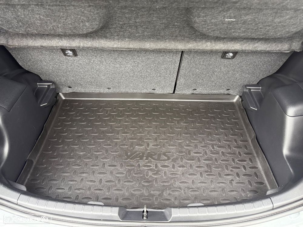 Toyota Yaris 1.5 HSD GR Sport - 37