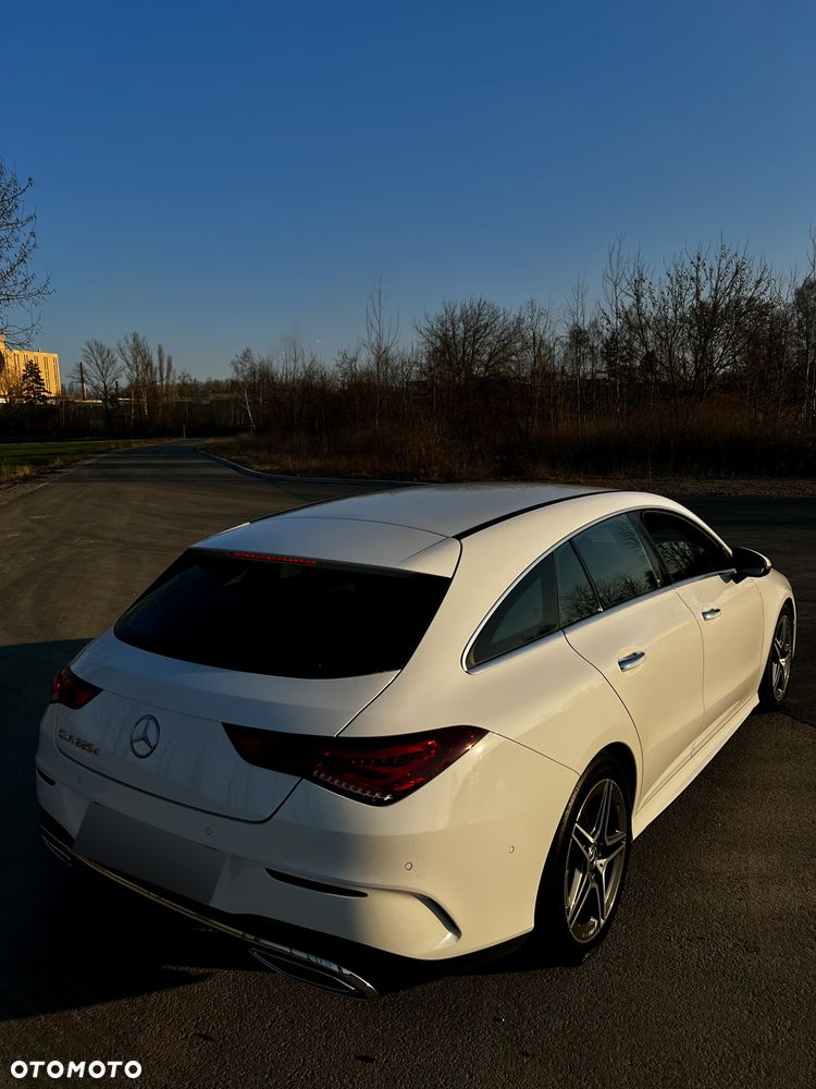 Mercedes-Benz CLA 220 d AMG Line 8G-DCT - 4