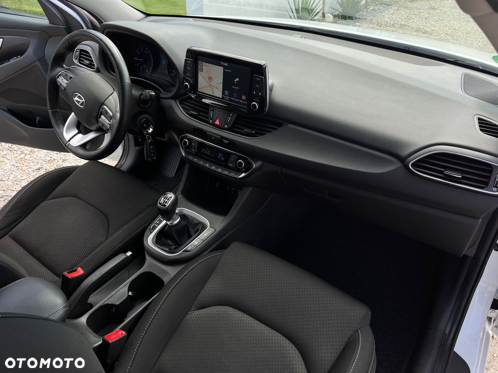 Hyundai i30 1.4 T-GDI Premiere Style - 21