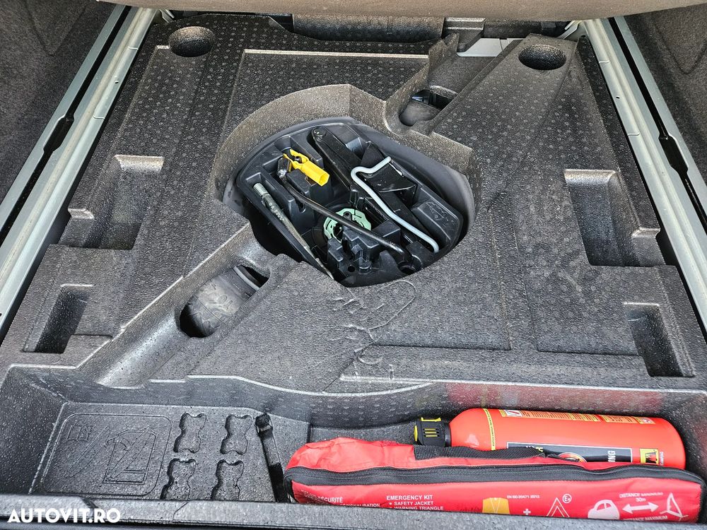 Peugeot 308 SW BlueHDi 120 Stop & Start Allure - 15