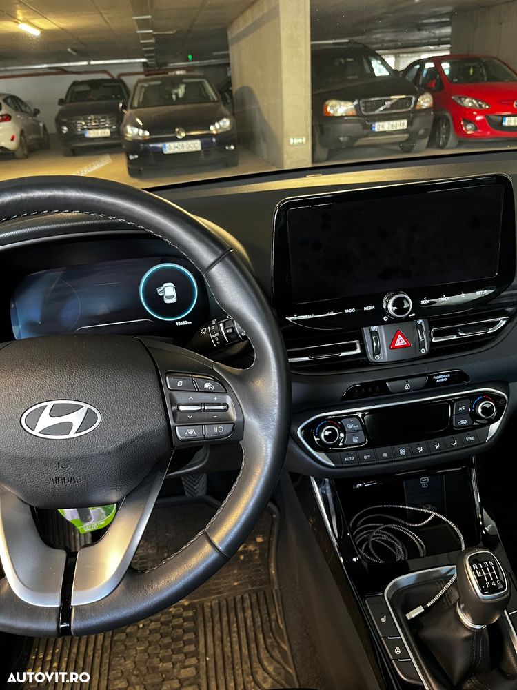 Hyundai i30 1.5 96CP M/T Highway - 15