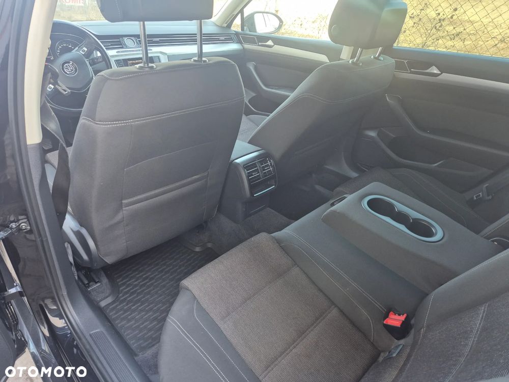 Volkswagen Passat Variant - 28