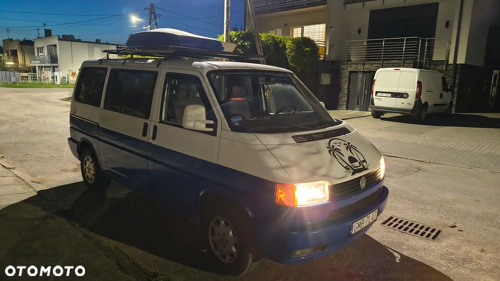 Volkswagen Multivan - 14