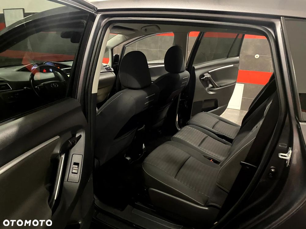 Toyota Verso 1.6 Active 7os - 16