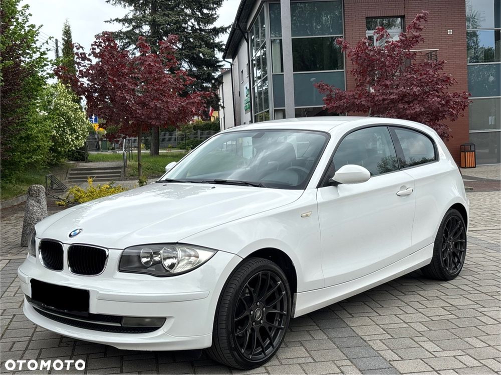 BMW Seria 1 116d DPF - 1