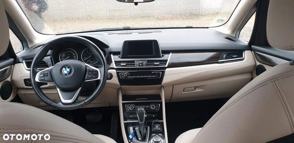 BMW Seria 2 220d Luxury Line - 15