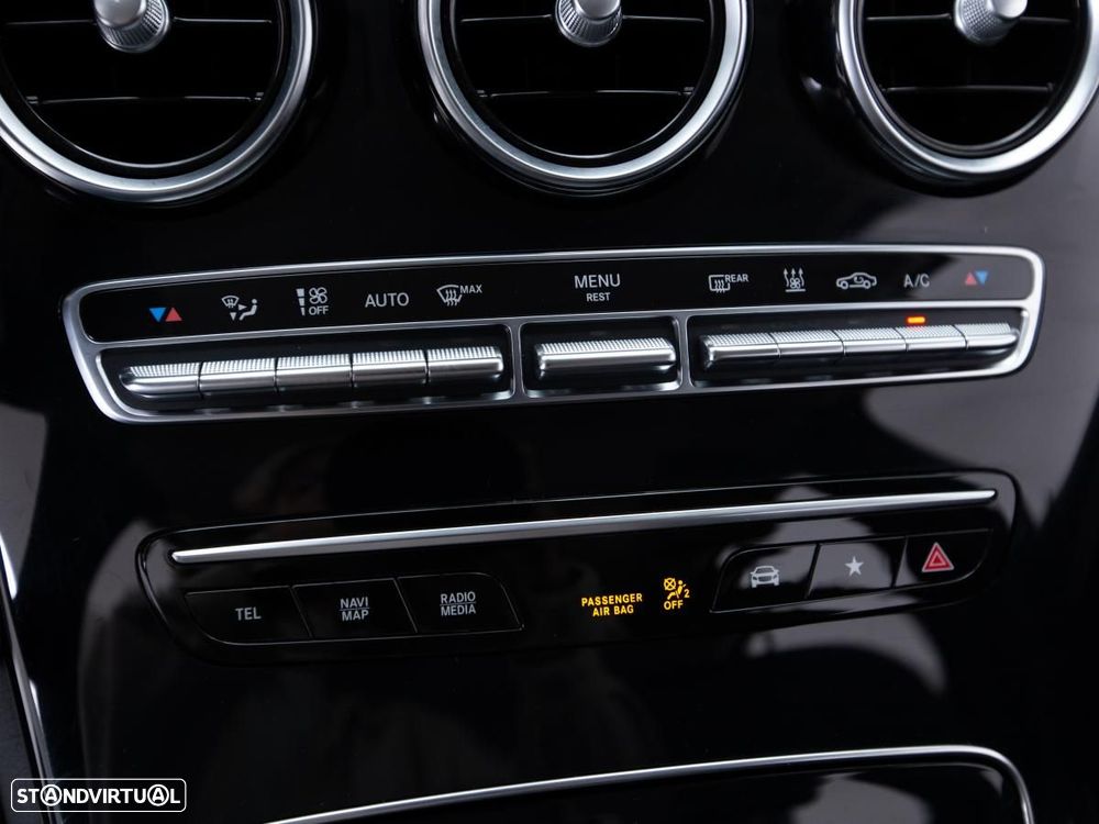 Mercedes-Benz GLC 300 e 4Matic - 21