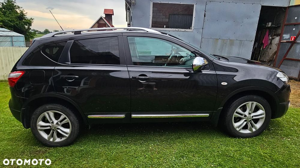 Nissan Qashqai - 2