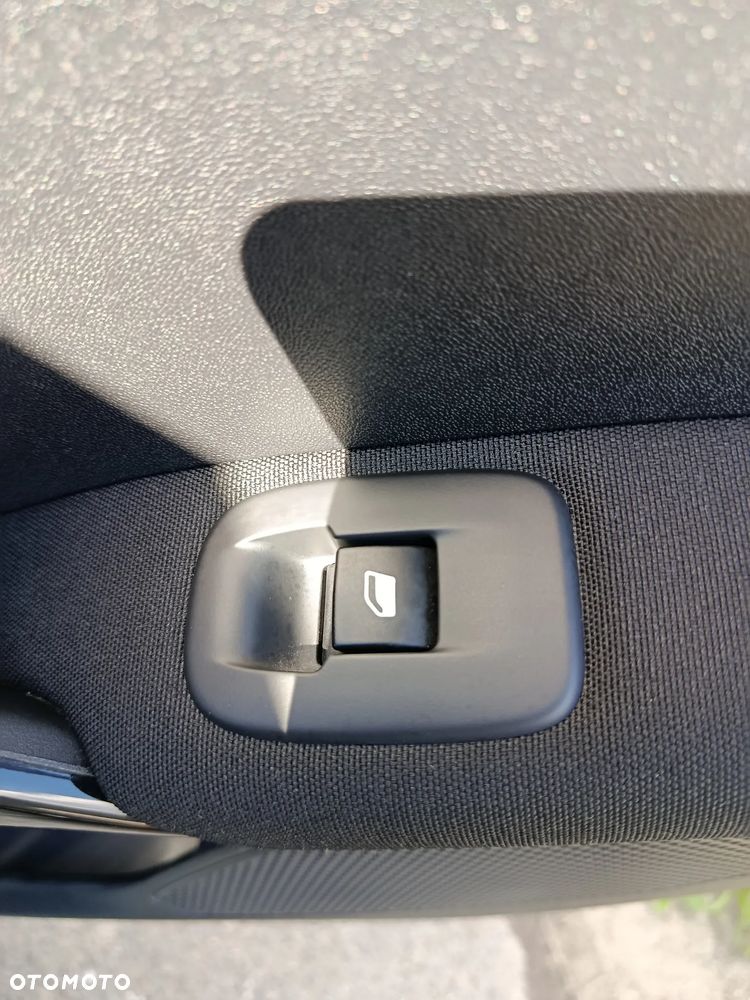 Peugeot 208 PureTech 110 Stop & Start Allure - 21