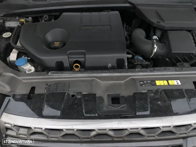 Land Rover Discovery Sport 2.0 eD4 HSE - 27