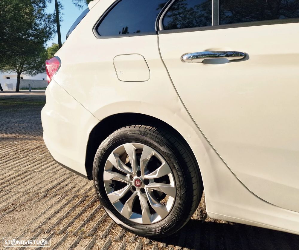 Fiat Tipo Station Wagon 1.3 M-Jet Lounge - 12