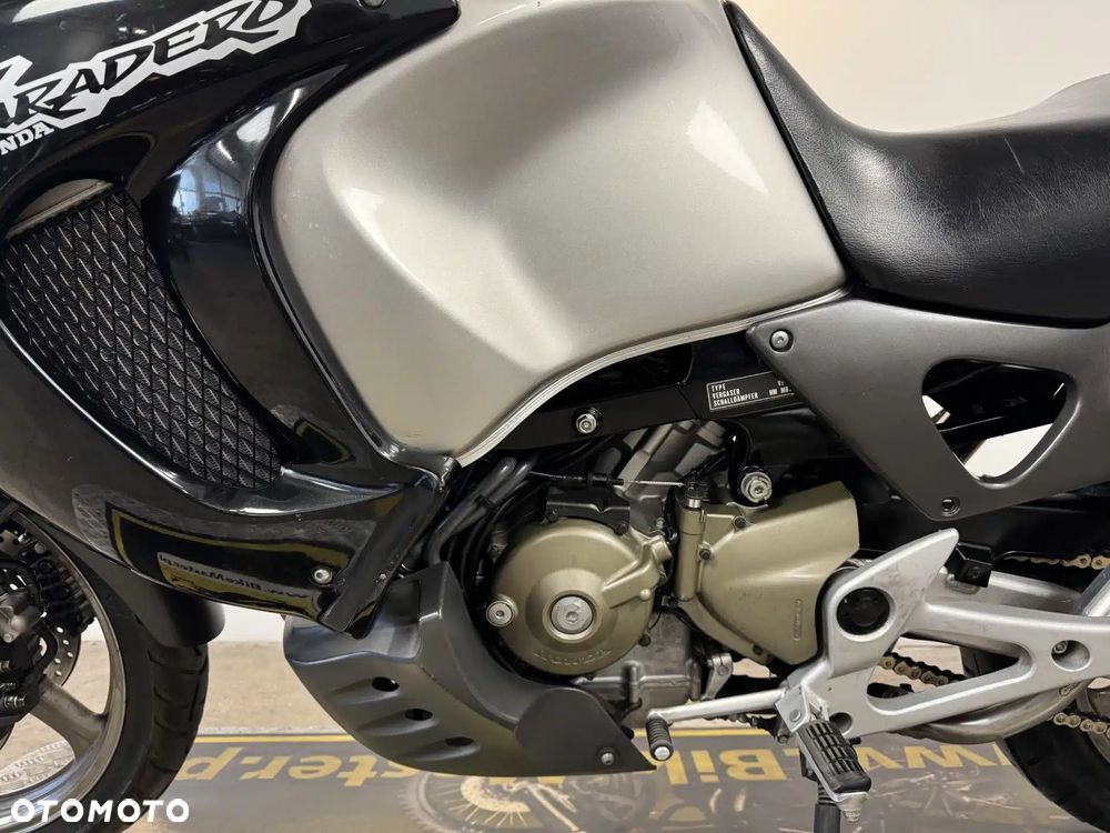 Honda XL - 23