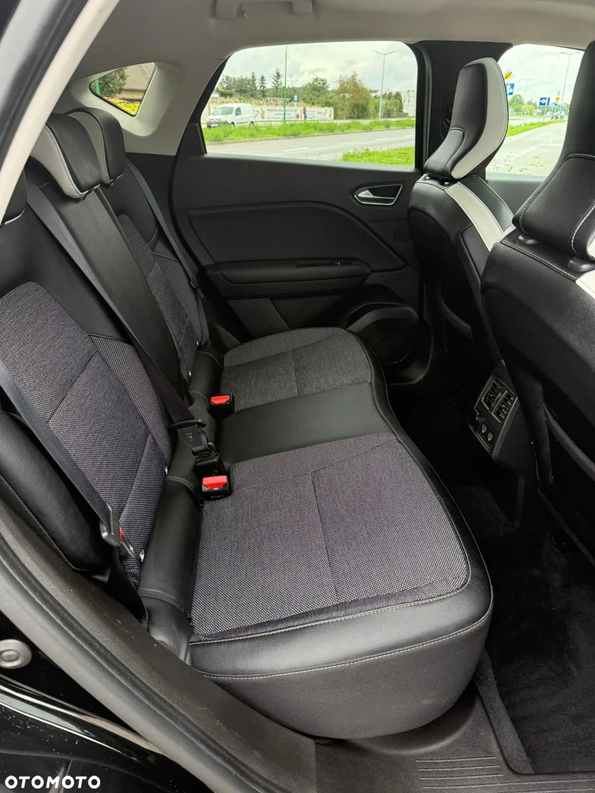 Renault Captur 1.3 TCe Intens EDC - 15