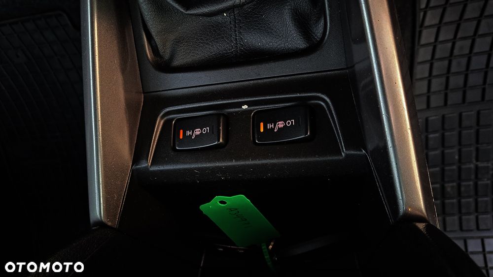 Suzuki Vitara 1.4 Boosterjet Hybrid Allgrip Comfort+ "SHINKAI" - 30