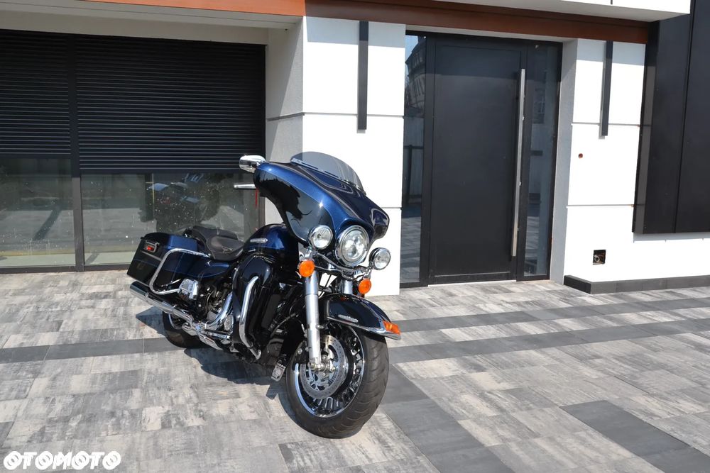 Harley-Davidson FLH Electra Glide - 9