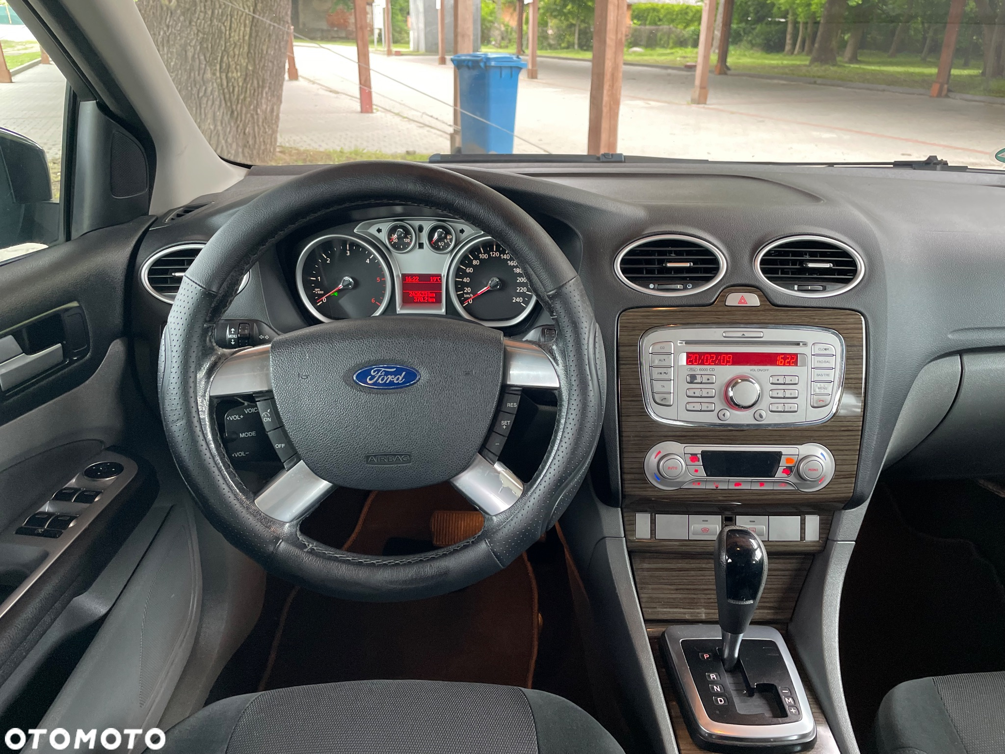 Ford Focus 2.0 TDCi DPF Ghia - 23