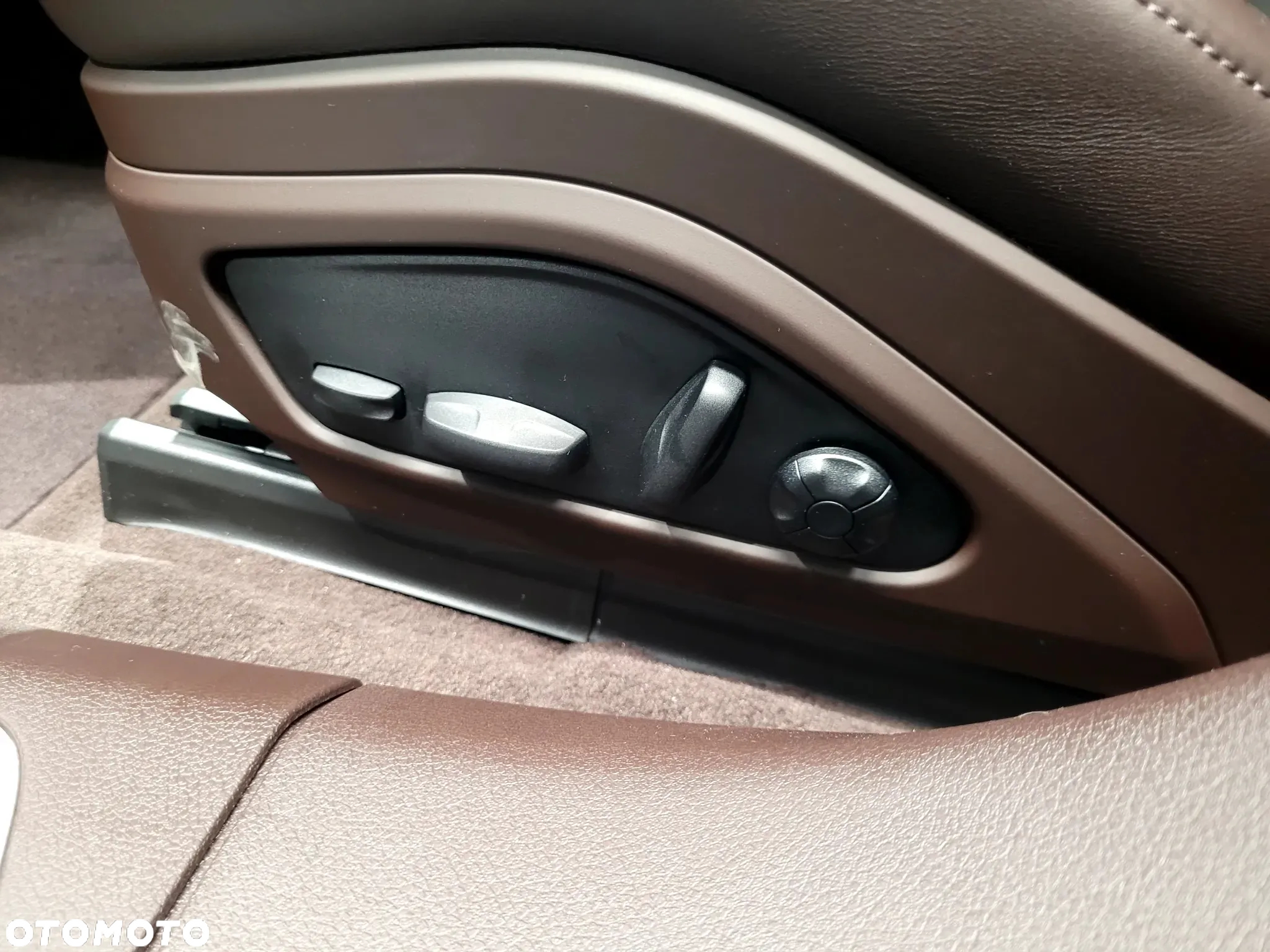Porsche Panamera 4 - 20