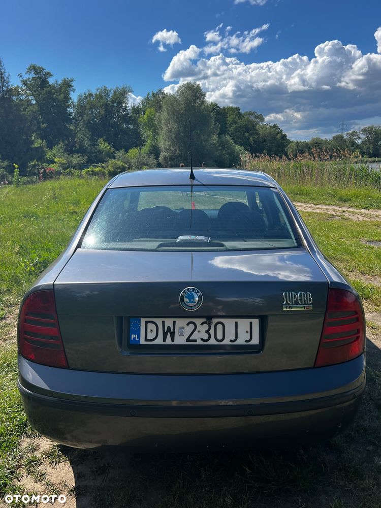 Skoda Superb 1.9 TDI Comfort - 4