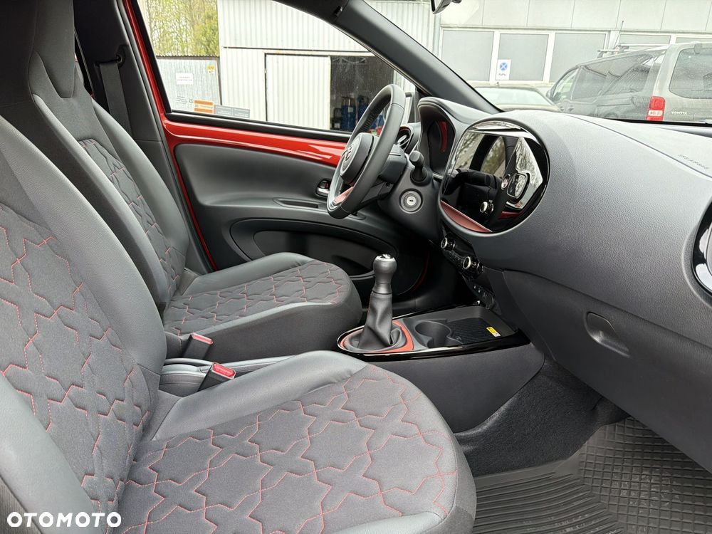 Toyota Aygo X - 8
