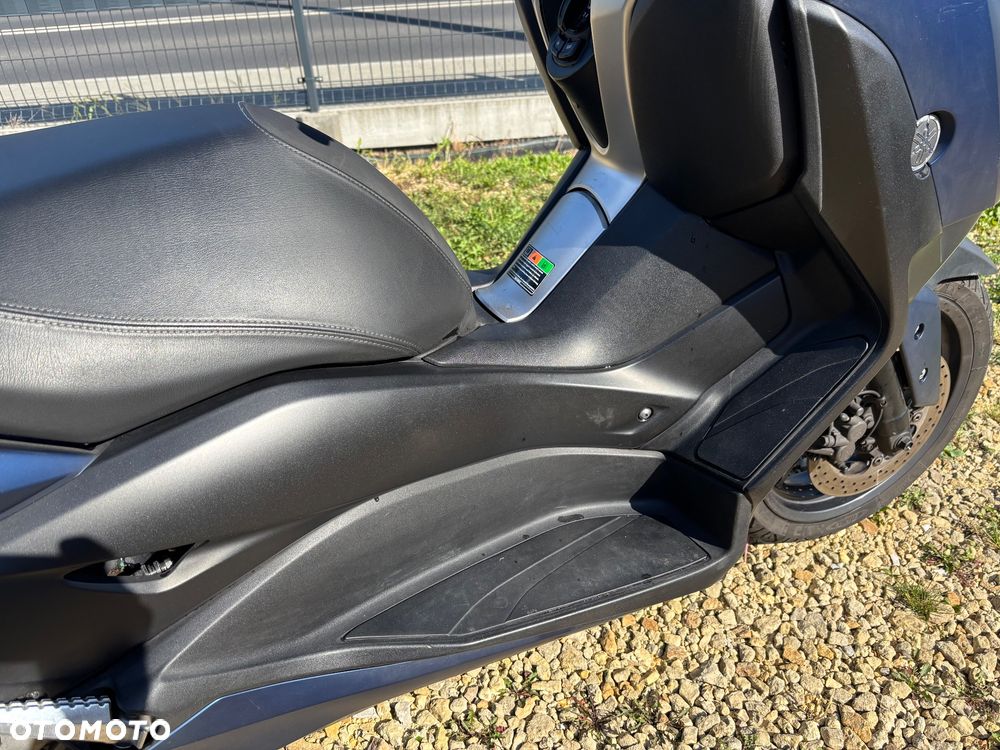 Yamaha X-max - 18