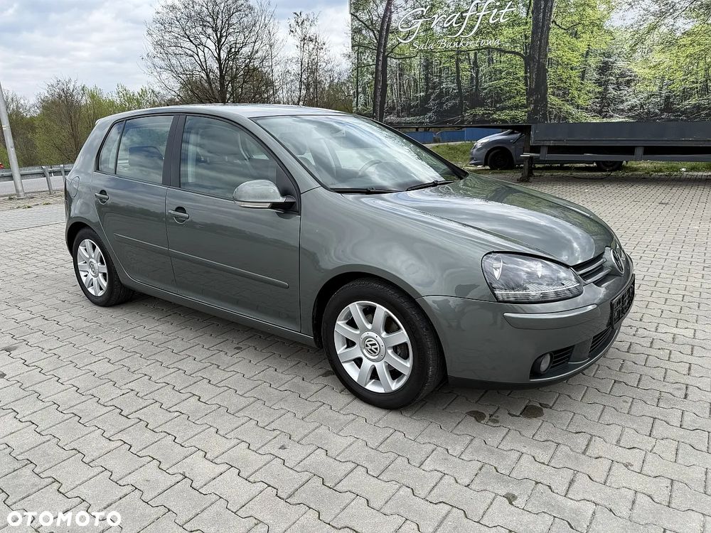 Volkswagen Golf 1.6 FSI Tour - 3