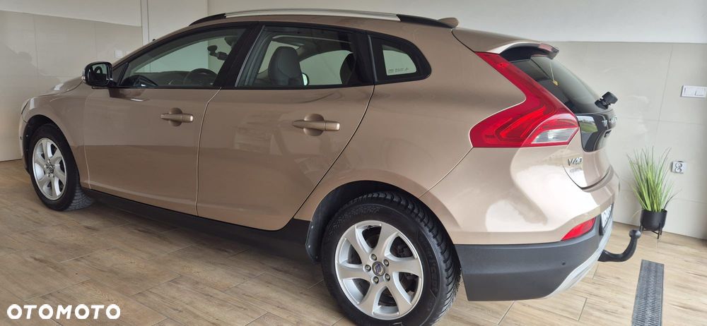 Volvo V40 D2 Momentum - 11