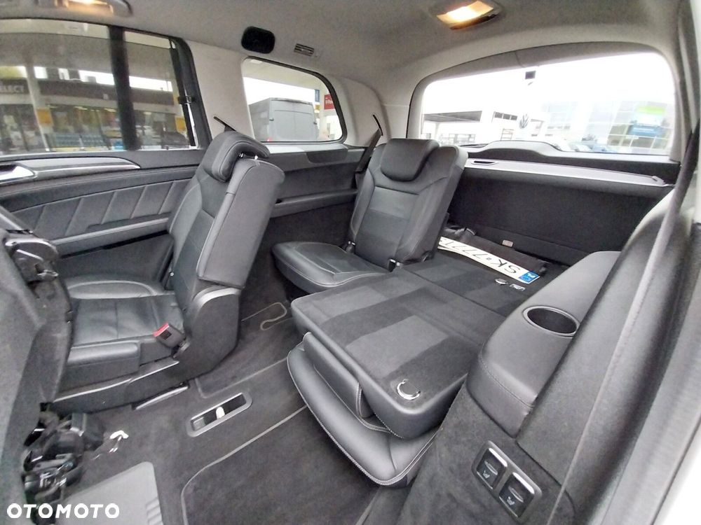 Mercedes-Benz GL - 11