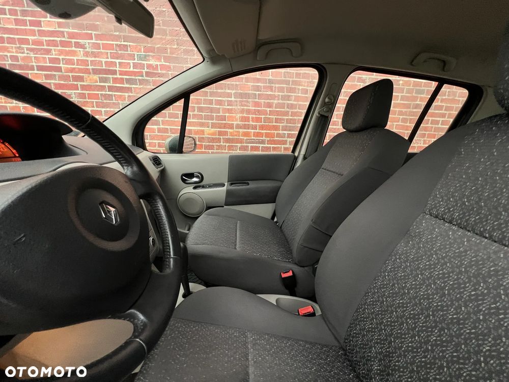 Renault Modus - 10
