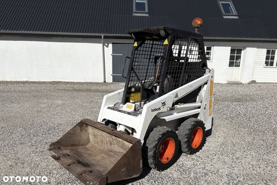 Bobcat 443 - 1