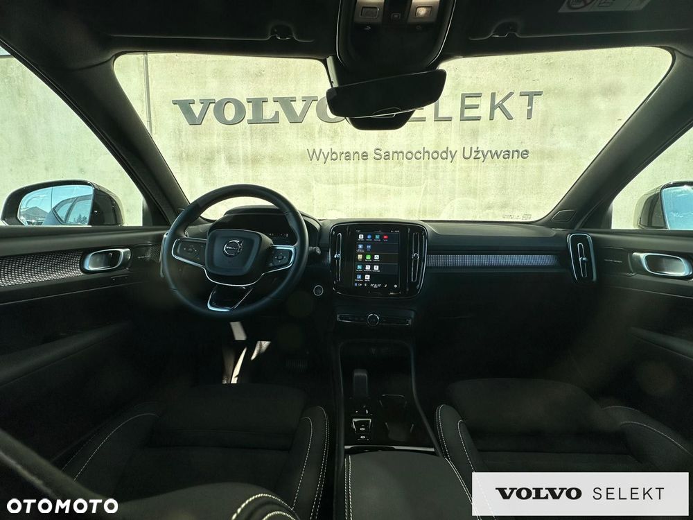 Volvo XC 40 - 32