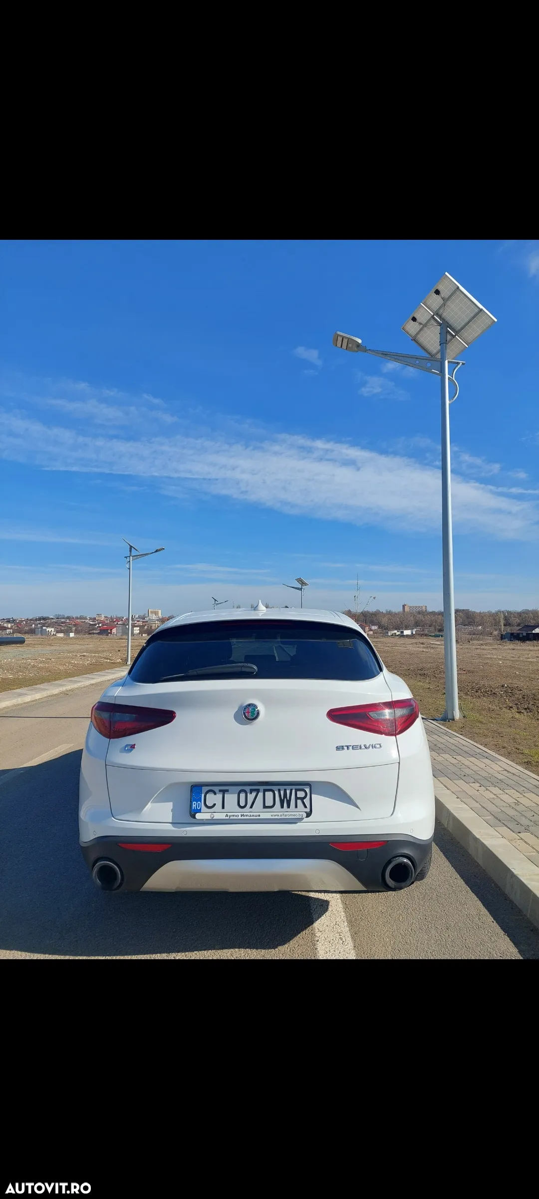 Alfa Romeo Stelvio 2.0 Turbo 16V AT8-Q4 Veloce - 3
