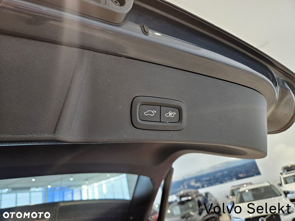 Volvo XC 40 - 30