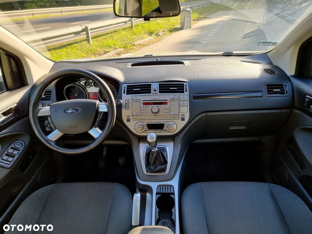 Ford Kuga 2.0 TDCi Trend - 11