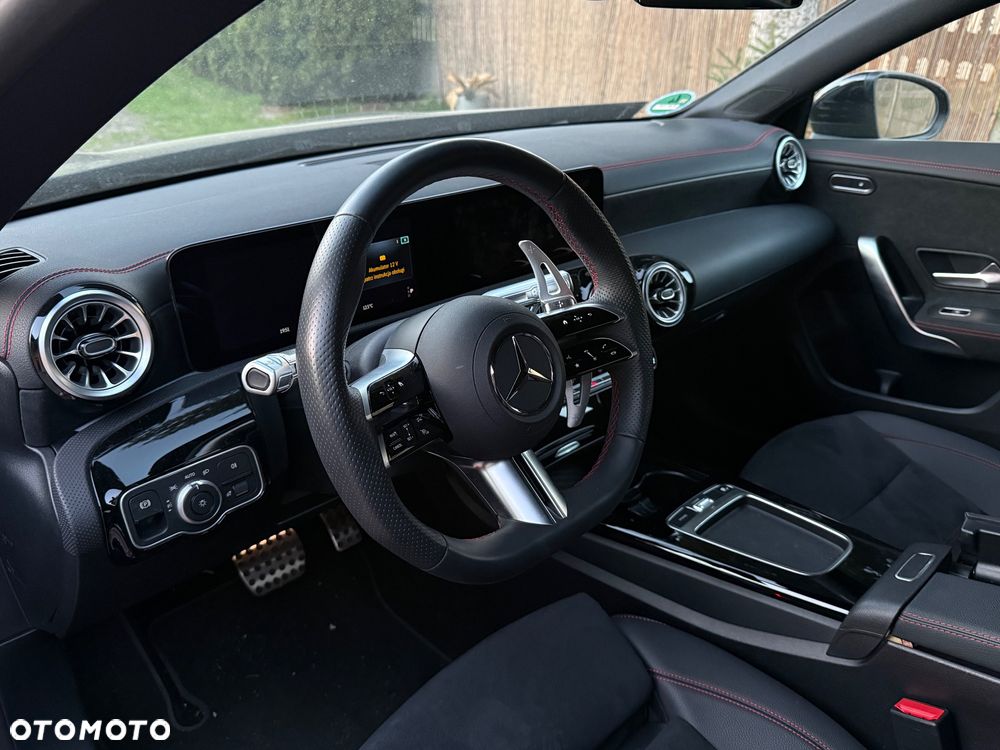Mercedes-Benz CLA 200 mHEV AMG Line 7G-DCT - 8