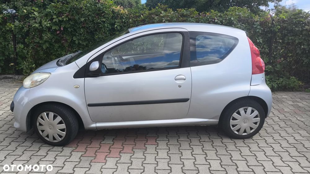 Peugeot 107 2006 photo 5