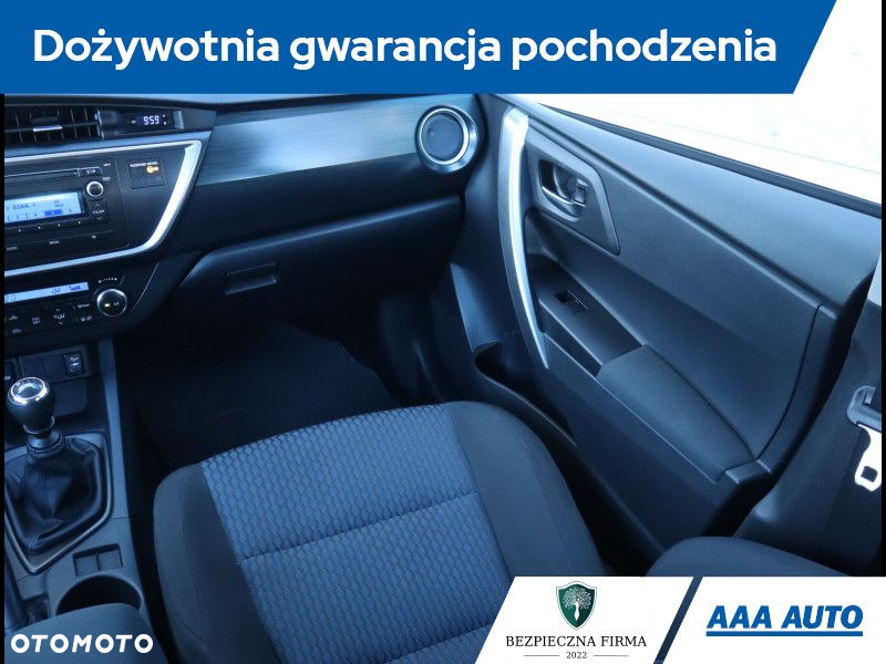 Toyota Auris - 9