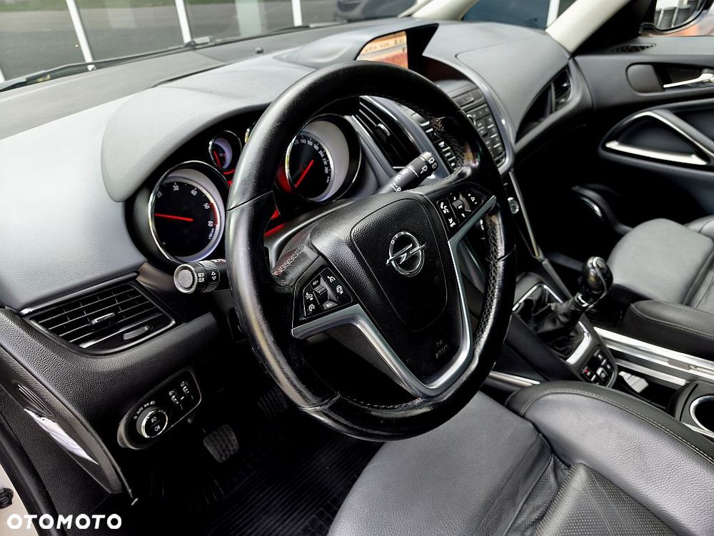 Opel Zafira 2.0 CDTI Cosmo - 11