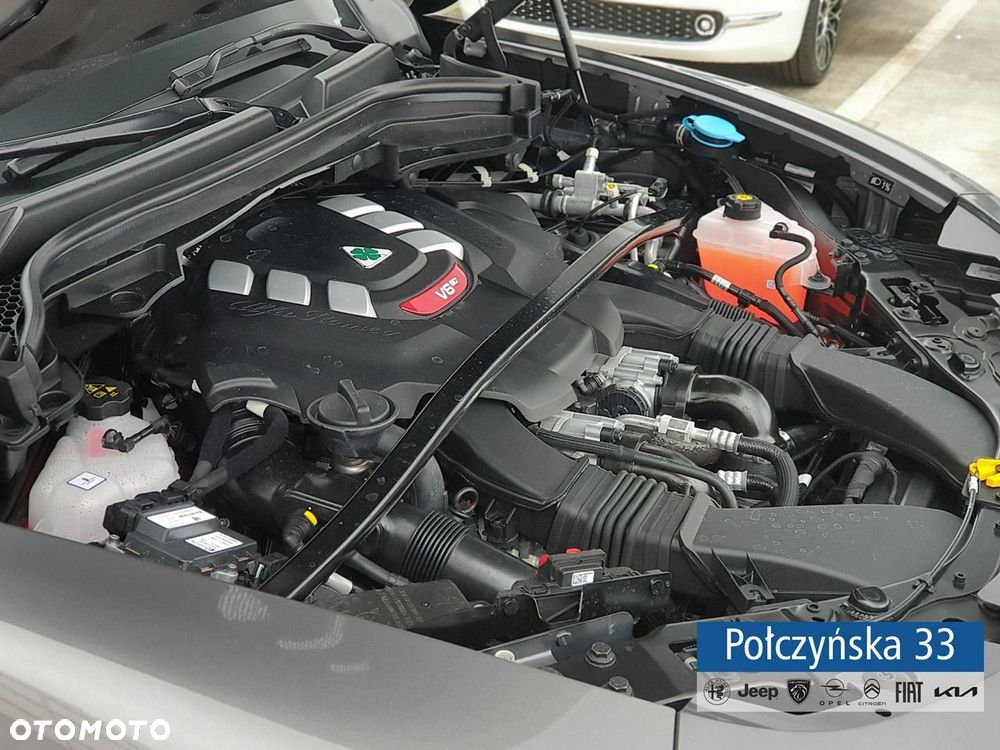 Alfa Romeo Stelvio - 15